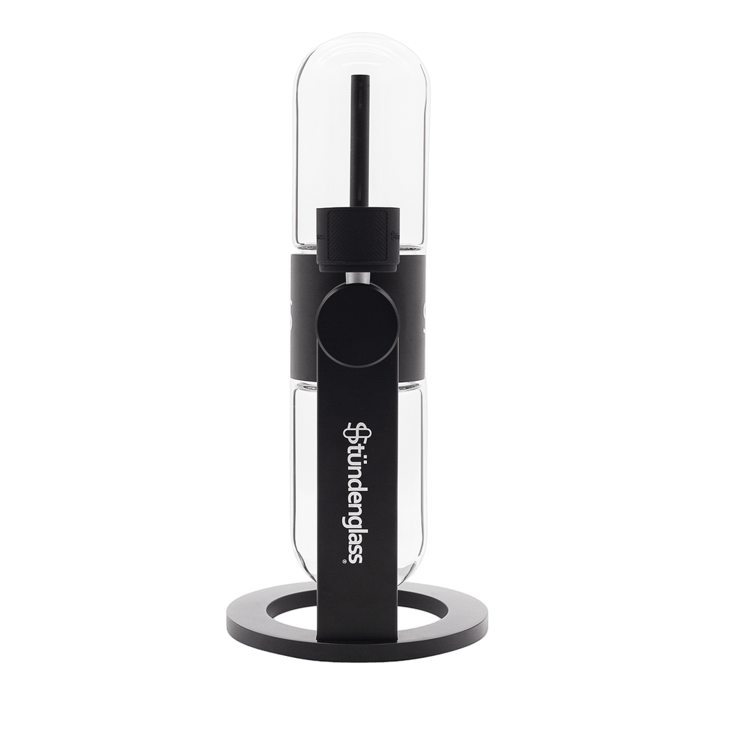 Stündenglass Gravity Infuser V3 with silicone hose attached for direct draw