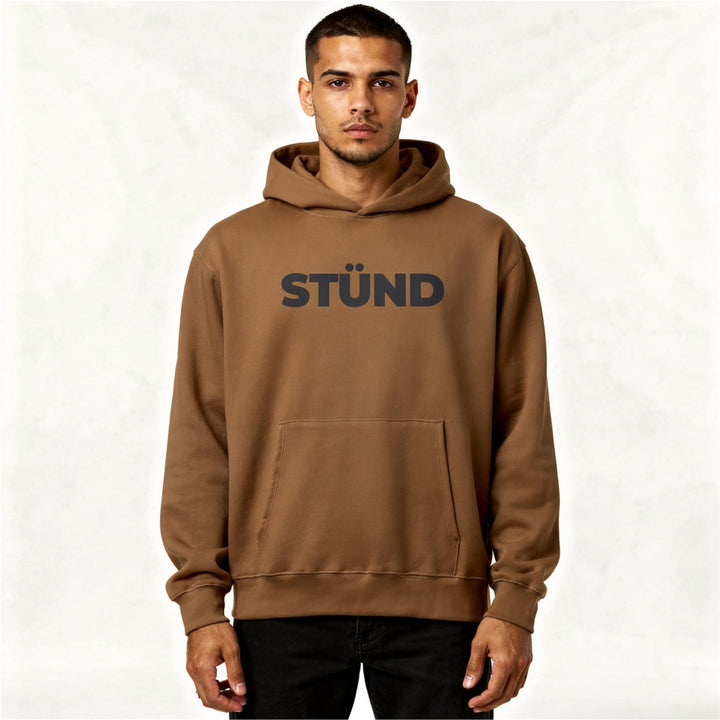 Stündenglass STÜND Heavyweight Hoodie lifestyle detail shot